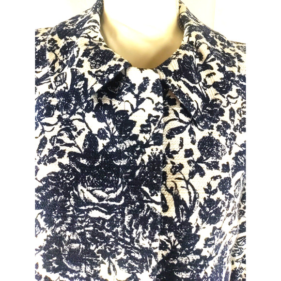 Talbot's Petite Women's Jacket Size 2 Black White Lined Short Snaps - Picture 2 of 8